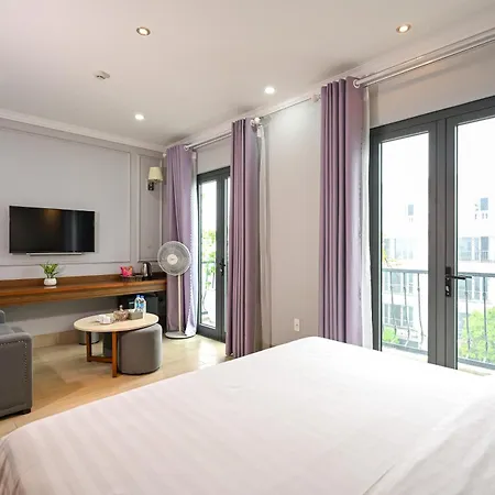 The Confetti Hotel Ha Long