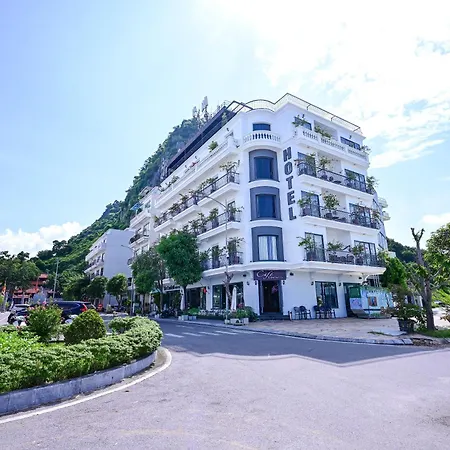 The Confetti Hotel Ha Long