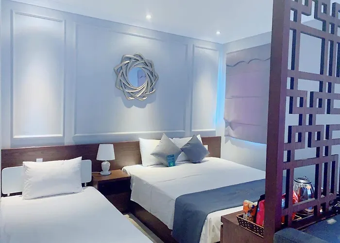 Hotel The Confetti 3*