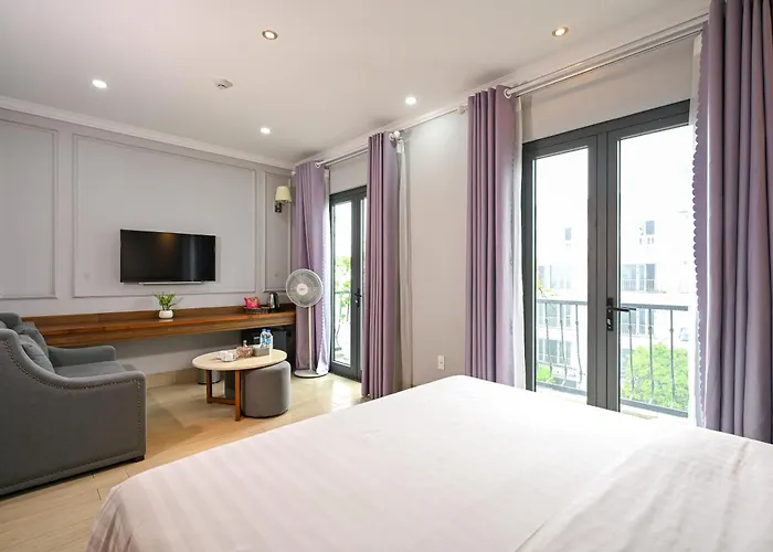 Hotel The Confetti Ha Long